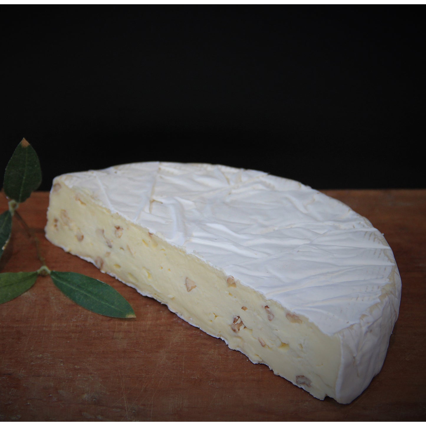 Brie mit Walnuss BIO