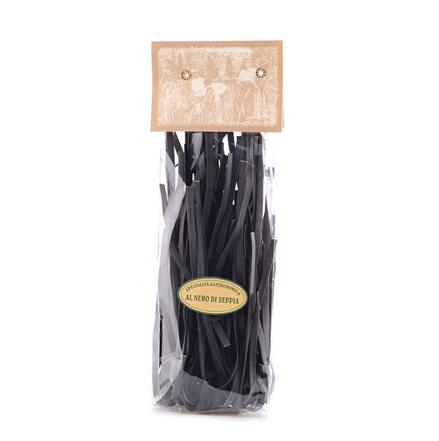 Tagliatelle al nero di sepia, Bandnudeln mit Tintenfischtinte