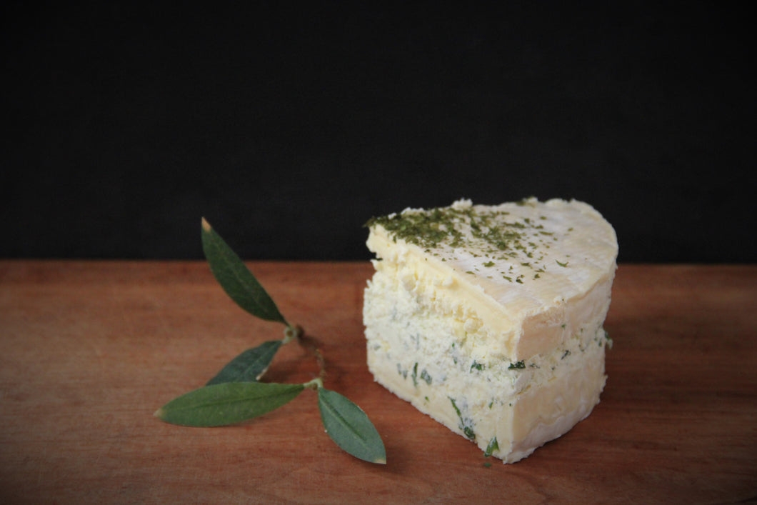 Brie Bärlauch Torte – Fromagerie Holzapfel Brie Bärlauch Torte – Fromagerie Holzapfel