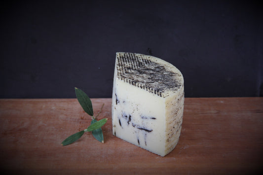 Spanischer Schafmilchkäse mit Trüffel